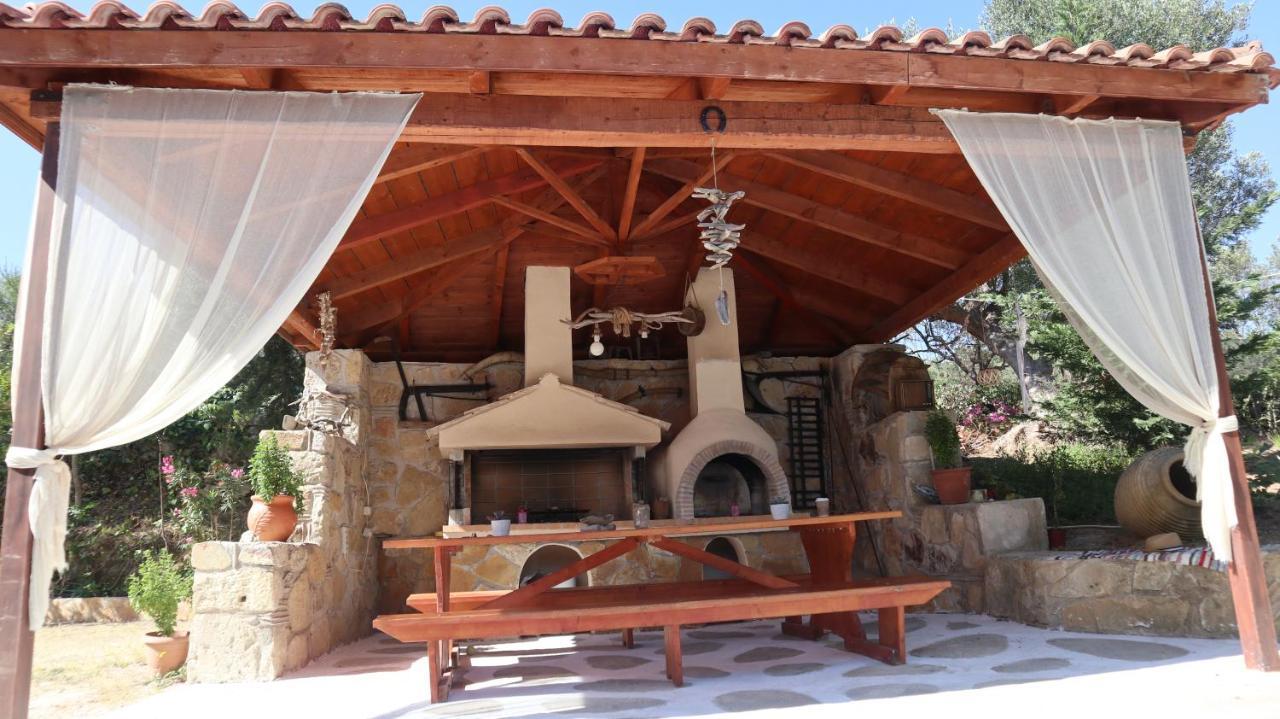 Patronis Studios Amoudi Exterior foto